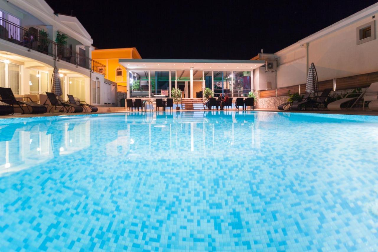 Spa Resort Luxury Apartments Budva Exteriör bild
